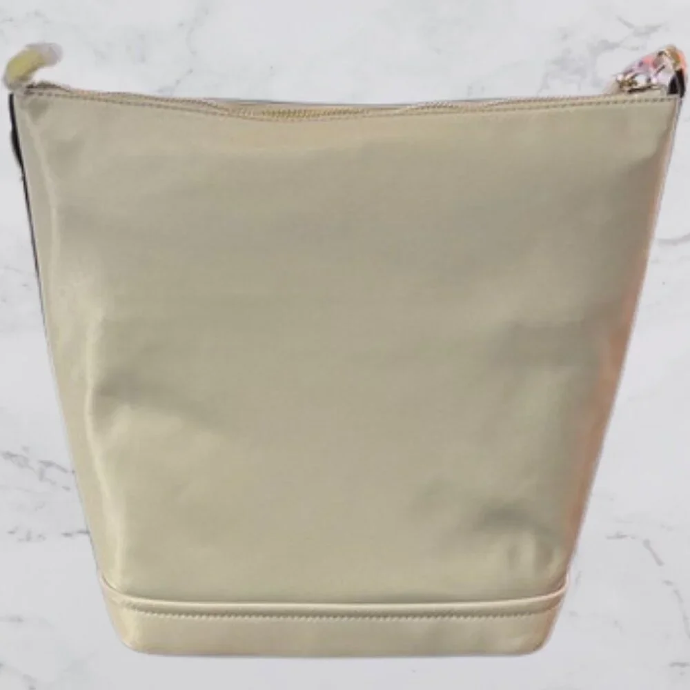 NWT Kate Spade New York Chelsea Large Duffle Crossbody Platinum Grey - Picture 2 of 13